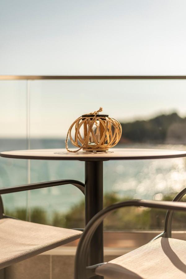 Sonar En El Mar Bed & Breakfast Himare Exterior foto
