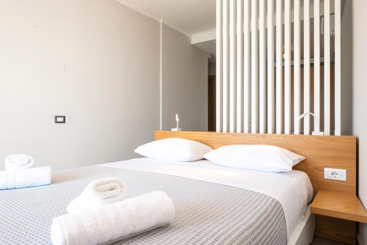 Sonar En El Mar Bed & Breakfast Himare Exterior foto